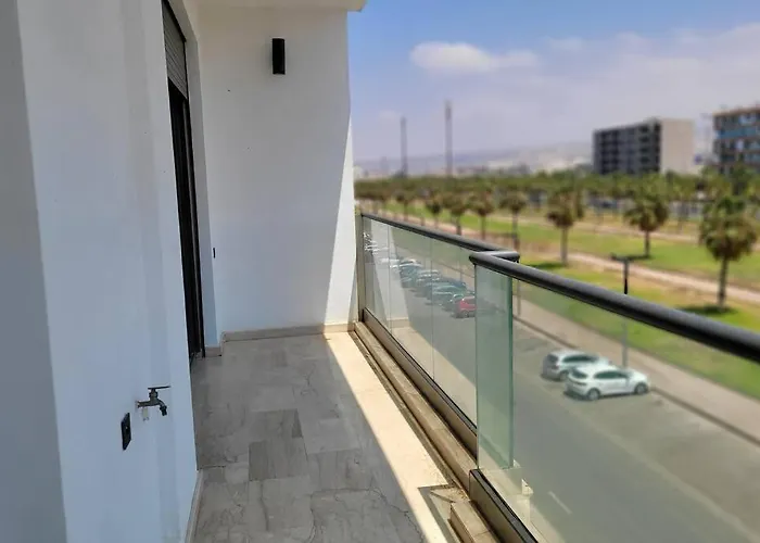 Luxurious 3Br 1,5Bath Flat Near The Beach